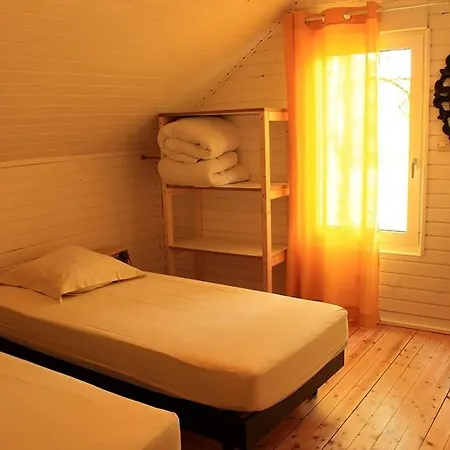 木屋 Bouleau - En Bois Dans Son Ecrin De Verdure
